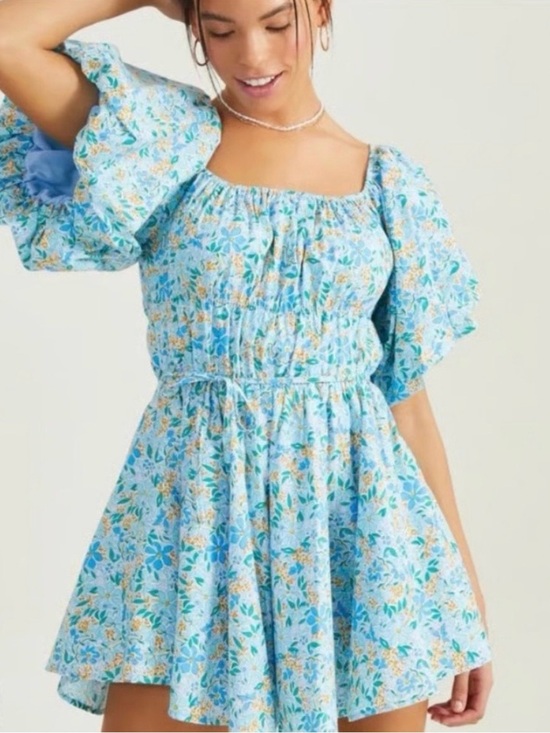 Altar'd State Dresses & Skirts - Altar’d State Blue Floral Puff-Sleeve Mini Dress